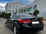 Hyundai Elantra-14