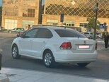 Volkswagen Polo-7