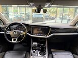 Volkswagen Touareg-9