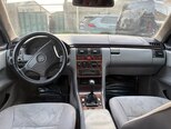 Mercedes E 220-2