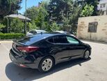Hyundai Elantra-5
