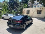 Hyundai Elantra-10