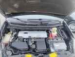 Toyota Prius-12