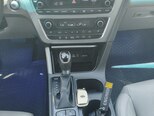 Hyundai Sonata-12