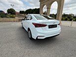 Hyundai Accent-10