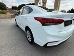 Hyundai Accent-9