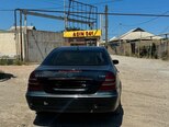 Mercedes E 220-4