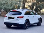 Infiniti FX35-11