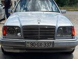Mercedes E 200-1