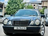 Mercedes E 290-1
