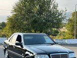 Mercedes C 200-1