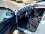 Volkswagen Passat-8