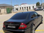 Mercedes E 200-10