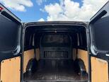 Ford Transit-13