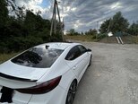 Hyundai Elantra-8