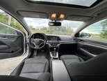 Hyundai Elantra-13