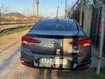 Hyundai Elantra-4