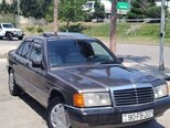 Mercedes 190-1