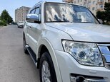 Mitsubishi Pajero-4