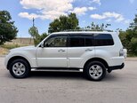 Mitsubishi Pajero-8