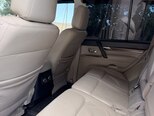 Mitsubishi Pajero-12