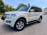 Mitsubishi Pajero-14