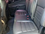 Kia Sorento-13