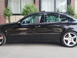 Mercedes E 320 4MATIC-8