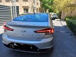 Hyundai Elantra-2
