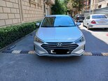Hyundai Elantra-4