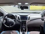 Hyundai Elantra-6