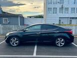 Hyundai Elantra-4