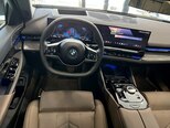 BMW 550e-28