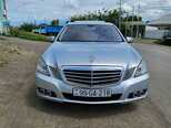 Mercedes E 220-1