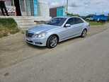 Mercedes E 220-2