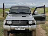 Mitsubishi Pajero-1