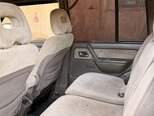 Mitsubishi Pajero-11