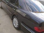 Mercedes E 200-5