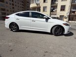 Hyundai Elantra-5