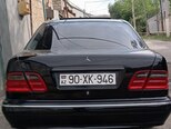 Mercedes E 200-3
