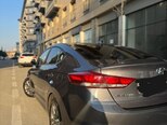 Hyundai Elantra-4