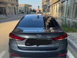 Hyundai Elantra-2