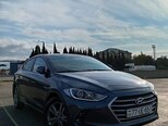 Hyundai Elantra-14