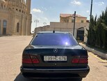 Mercedes E 220-4