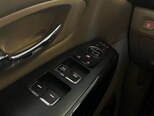 Kia Carnival-13
