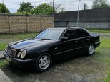 Mercedes E 280-1