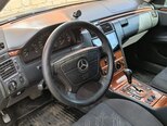 Mercedes E 280-3