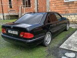 Mercedes E 280-5
