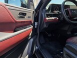 Infiniti QX80-17