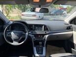 Hyundai Elantra-12